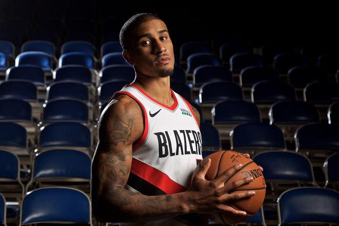 洲炙手可热 洲炙手可热