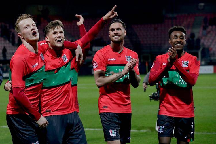 疑让这支球 疑让这支球