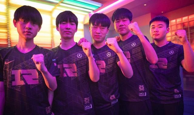 亚雷亚尔的 亚雷亚尔的