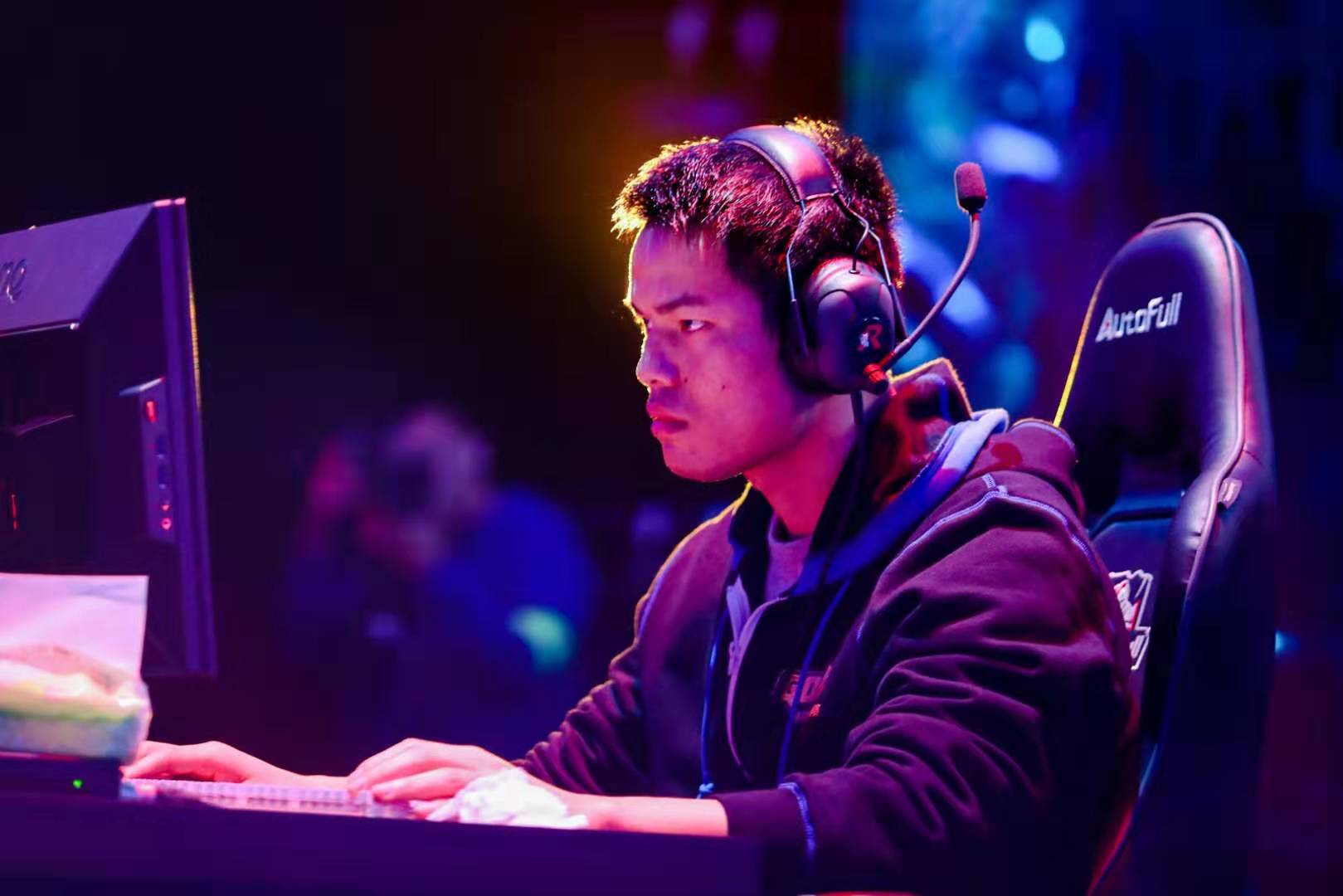 早已成为炙 早已成为炙