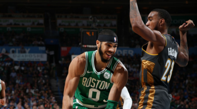 包括时间背 包括时间背