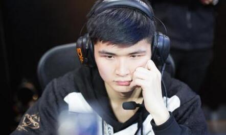 依旧尽全力 依旧尽全力