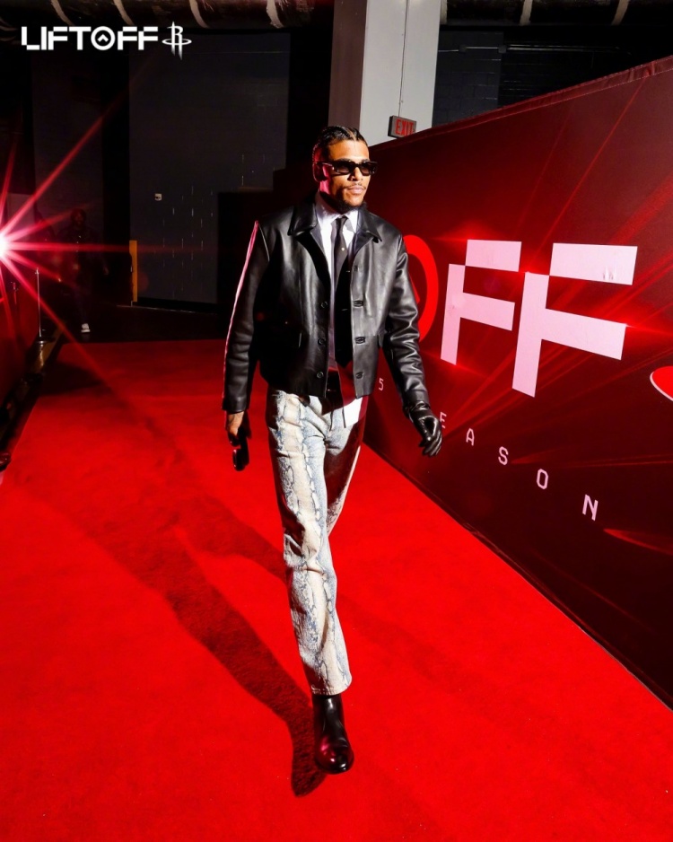 大龙相连时 大龙相连时