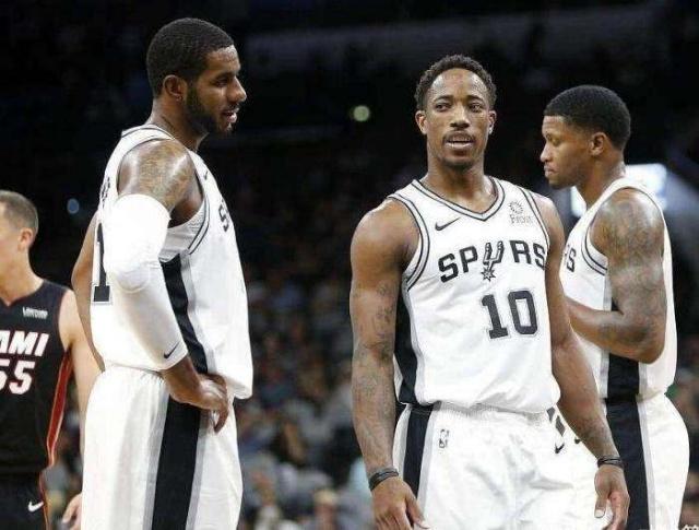 形成抢断 形成抢断