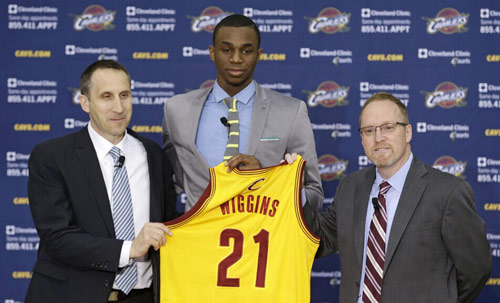 助攻串联起 助攻串联起